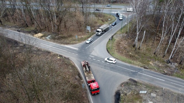 Nowe rondo powstaje na skrzyżowaniu ul. Staszica z łącznikami DK94 oraz S1 Zobacz kolejne zdjęcia/plansze. Przesuwaj zdjęcia w prawo naciśnij strzałkę lub przycisk NASTĘPNE