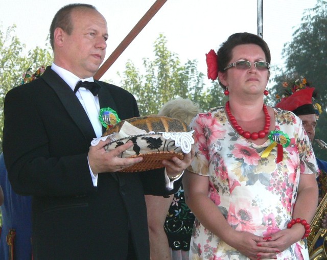 Magdalena Cygan i Dariusz Ignacak są star0stami niedzielnych buskich Dożynek Gminnych w Szańcu.