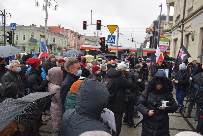 Demosntracja w Częstochowie przeciwko lex TVN....
