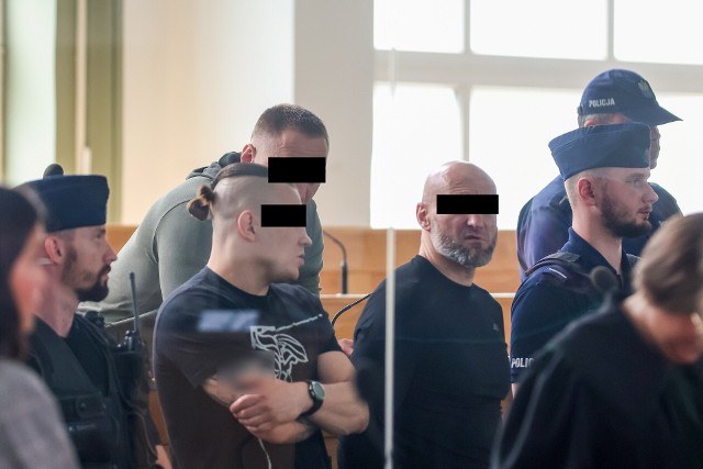 Oskarżeni na sali Sądu Okręgowego w Katowicach