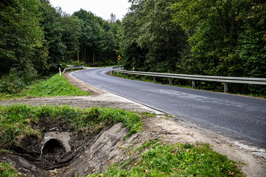 Za 50,4 mln zł będzie remontowana droga Polańczyk - Wołkowyja. Władze wojewódzkie kierują olbrzymie pieniądze na drogi w Bieszczad