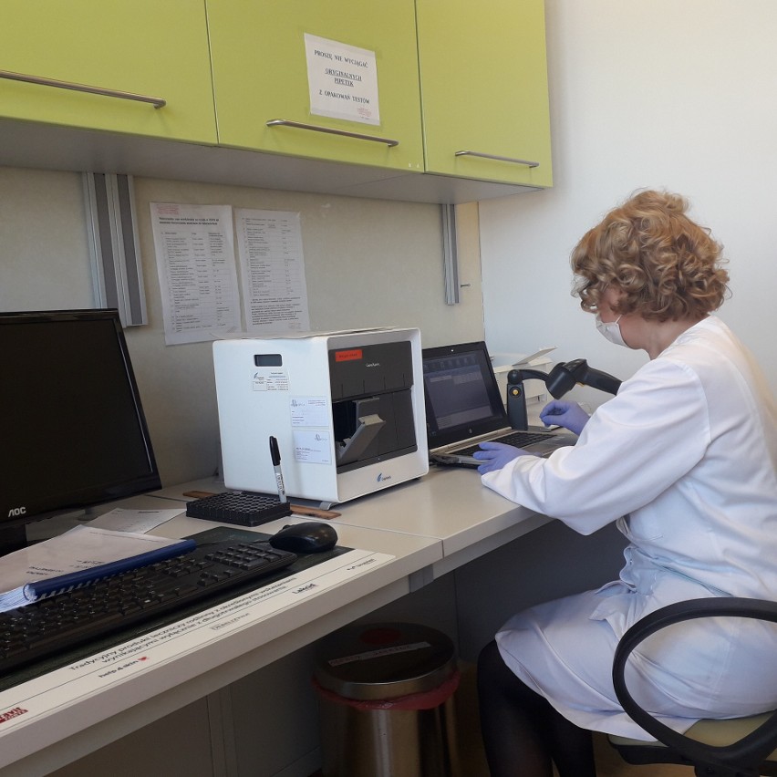Laboratorium słupskiego szpitala rusza z testami wykrywającymi koronawirusa
