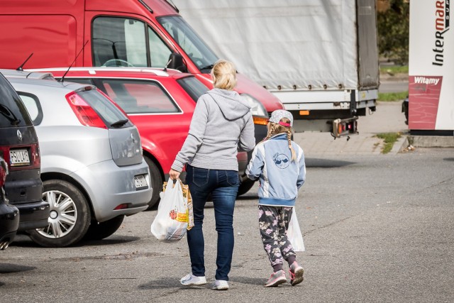 Zakaz handlu w niedzielę. Posłowie pracują aktualnie nad wprowadzeniem zakazu handlu w niedzielę. Być może będzie on obowiązywał w co drugą niedzielę miesiąca. >> Najświeższe informacje z regionu, zdjęcia, wideo tylko na www.pomorska.pl 