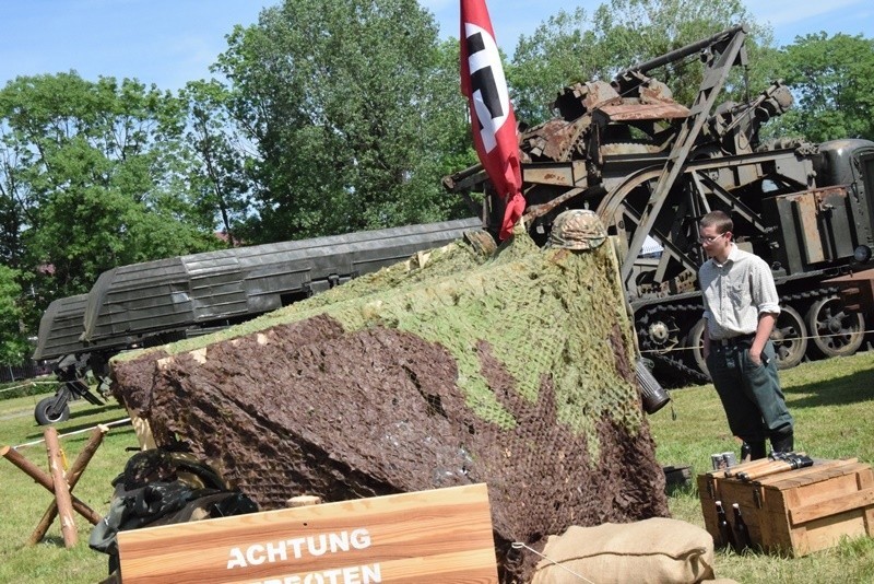 Rekon 2017. Grupy rekonstrukcji i sprzęt militarny we Wrocławiu