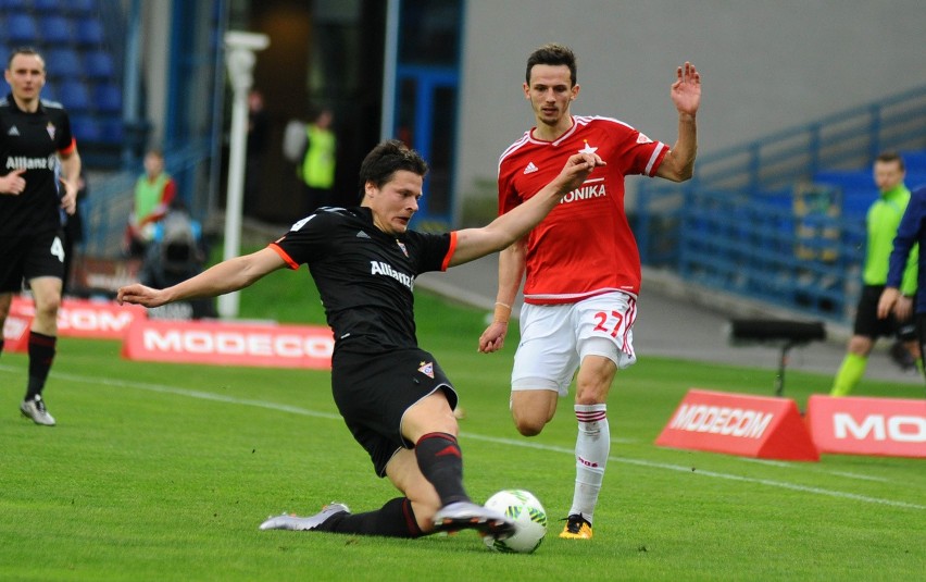 Górnik Zabrze przegrał 3:1 z Wisłą Kraków