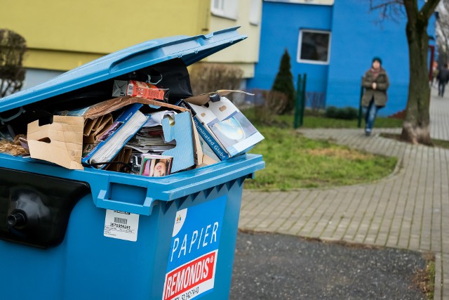 W wymienionych rejonach miasta śmieci wciąż odbiera Remondis - do marca miasto podpisało umowę z tzw. wolnej ręki.