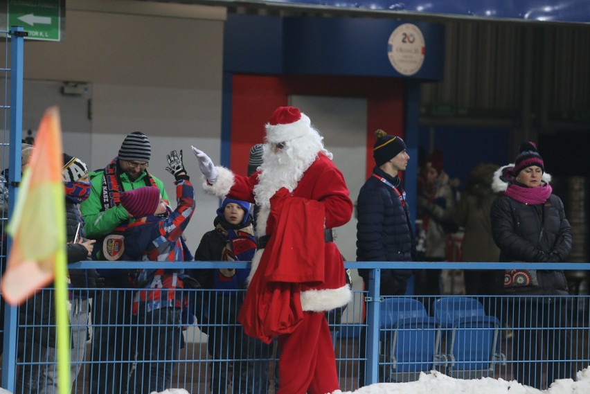 Piast Gliwice - Lech Poznań ZDJĘCIA KIBICÓW