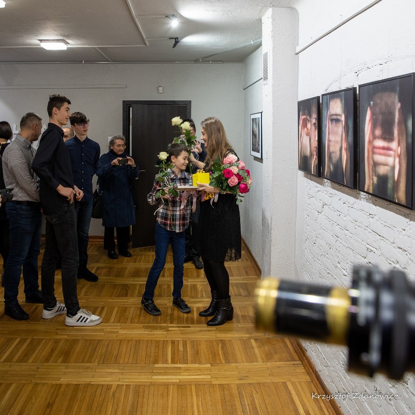 Wystawa fotografii Anny Wróblewskiej w Domu Kultury Idalin w Radomiu - te prace wykonane są niezwykłą techniką. Zobacz zdjęcia