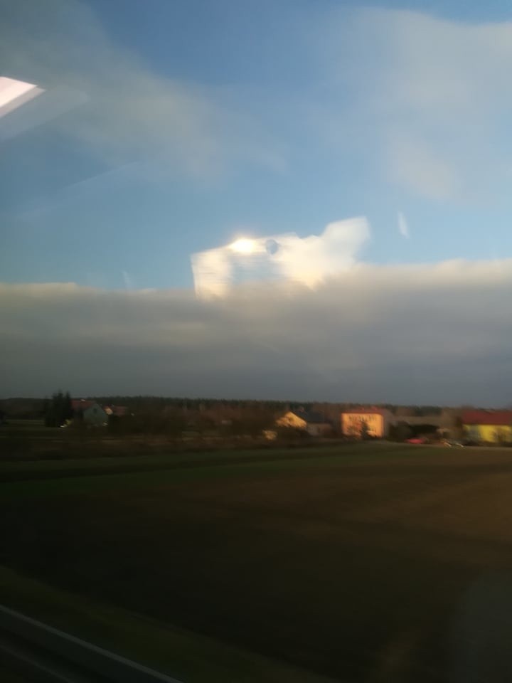 Pogoda w woj. lubelskim. Do naszego regionu zbliżają się gęste chmury. Zobacz zdjęcia! 