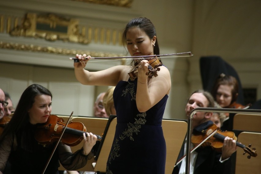 Ji Young Lim i Orkiestra Filharmonii Poznańskiej