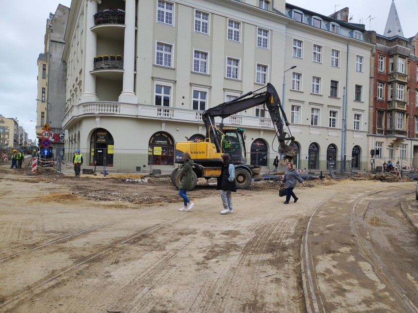 Ulica Legionów w Łodzi szybko się zmienia, ale tramwaje na razie tędy nie pojadą. Zobaczcie zdjęcia