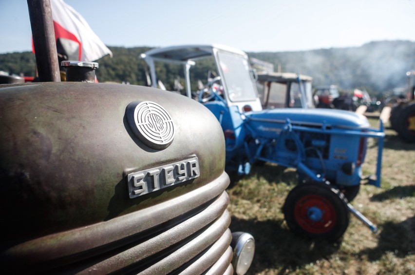 Niesamowita wystawa starych traktorów w Rudawce Rymanowskiej [ZDJĘCIA]