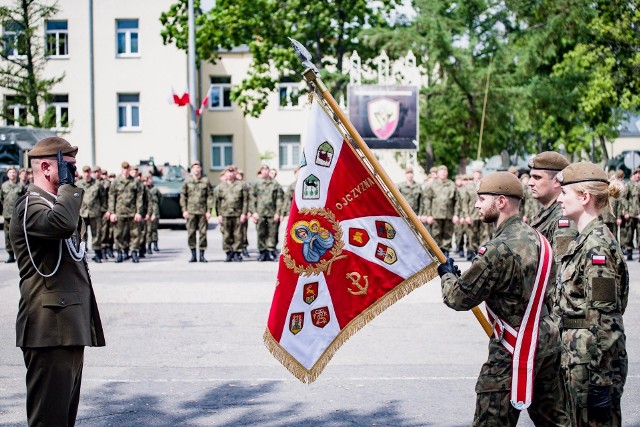 We wtorek 1 Podlaska Brygada Obrony Terytorialnej obchodziła swoje święto. Nawiązuje ono do pierwszej przysięgi Wojsk Obrony Terytorialnej, która odbyła się 21 maja 2017 r. w Białymstoku.