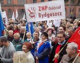 Protest nauczycieli przed Urzędem Wojewódzkim w Bydgoszczy [na żywo]