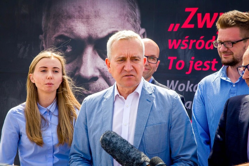 Platforma kontra Jacek Żalek. Partia znów nawołuje, żeby poseł zrezygnował z kandydowania na prezydenta Białegostoku [WIDEO]