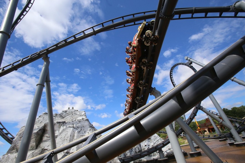 Legendia: Lech Coaster [OTWARCIE 1 LIPCA] Pierwszy przejazd za nami WIDEO, ZDJĘCIA