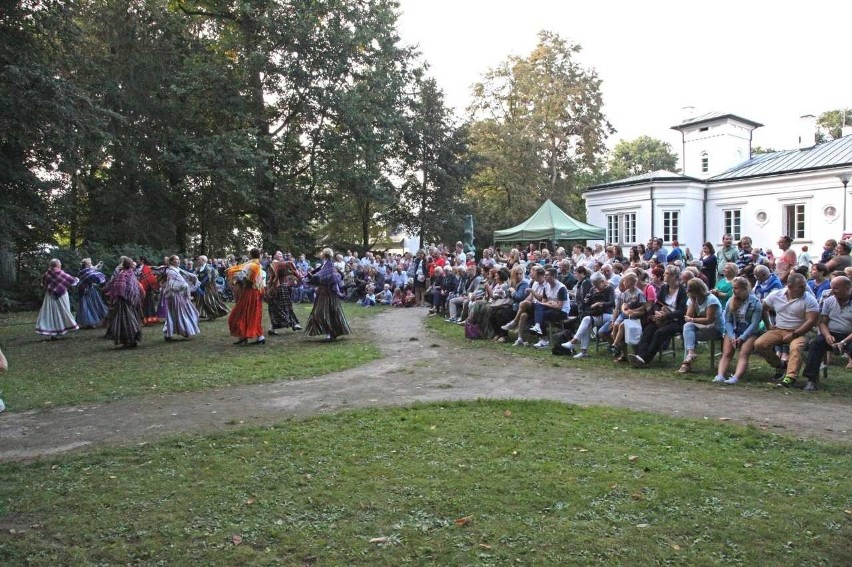 Gmina Orońsko. Udany Niespodziewany Początek Jesieni – Święto Kultury Łotewskiej w Oronsku