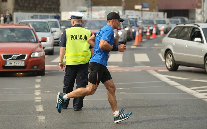 Maraton Wrocław po raz kolejny sparaliżował miasto (ZDJĘCIA)