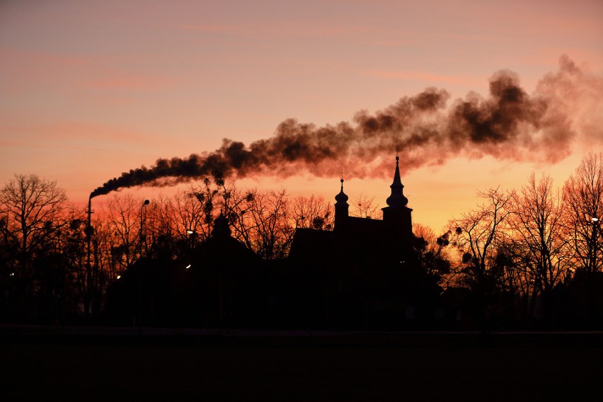 Kościół świętej Anny w Oleśnie i oleski smog.