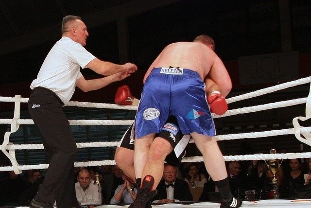 Fight Night Łomża. Gala bokserska i walka wieczoru Marcin Siwy - Aleksandrs Selezens (zdjęcia)