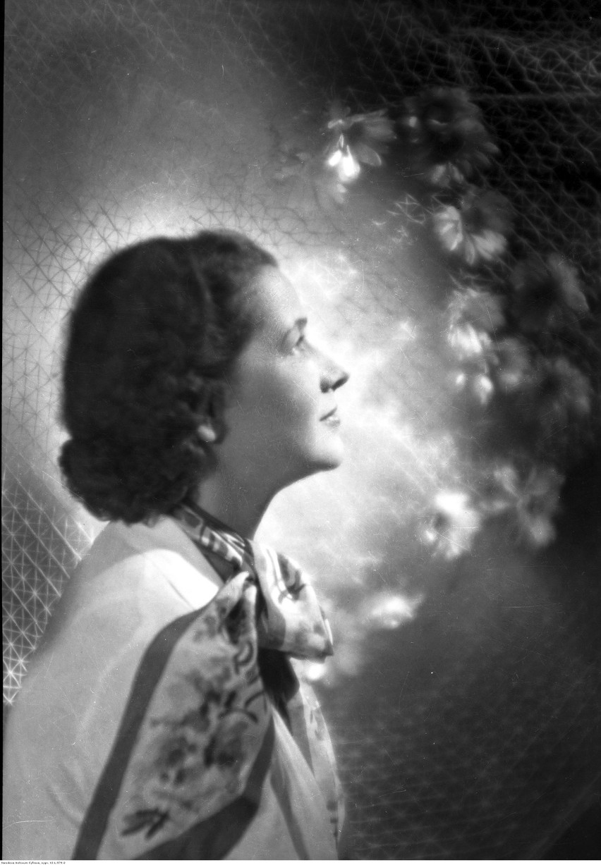 Helena Grossówna, fotografia portretowa z lat 30.