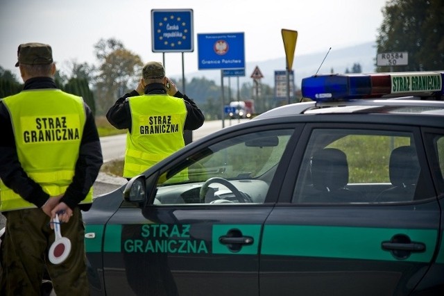 Straż graniczna i policjanci zatrzymali mężczyznę, poszukiwanego Europejskim Nakazem Aresztowania.