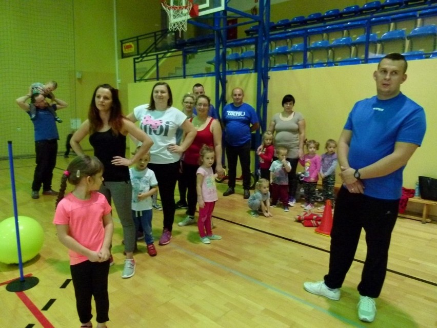 Całe rodziny na sportowo w Przedszkolu w Polanowie [zdjęcia]