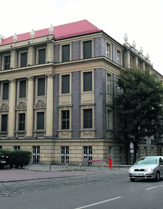 W obecnym  gmachu Sądu Okręgowego w Katowicach przy ulicy...
