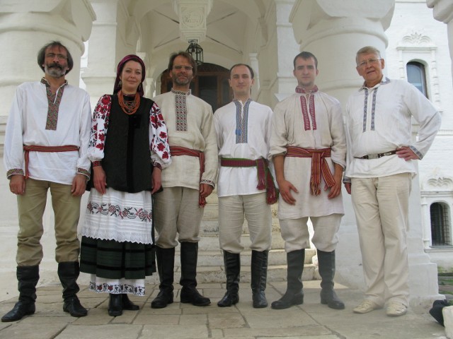 Ukraiński zespół Drewo dział od 35 lat. Jego wpływ na inne grupy rekonstruujące muzykę tradycyjną jest ogromny.