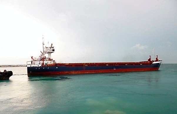 Uniwersalny kontenerowiec Żeglugi Gdańskiej Ltd. Kopersand na morzu