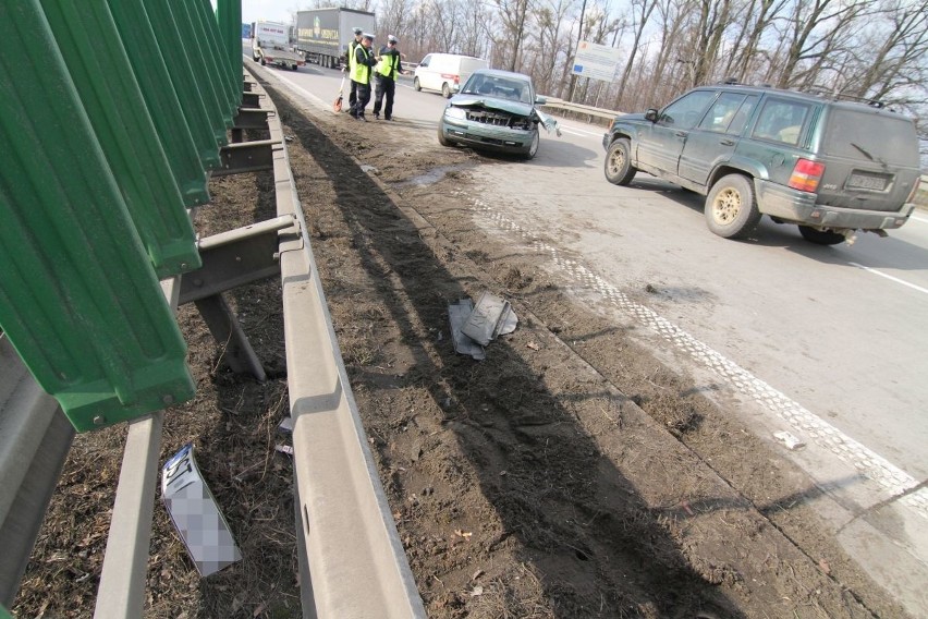 Wypadek na A4 na wysokości węzła Bielany Wrocławskie