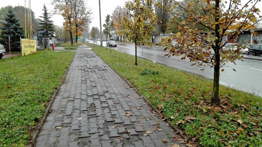 Kraków. Dziury i pełno błota na ul. Centralnej