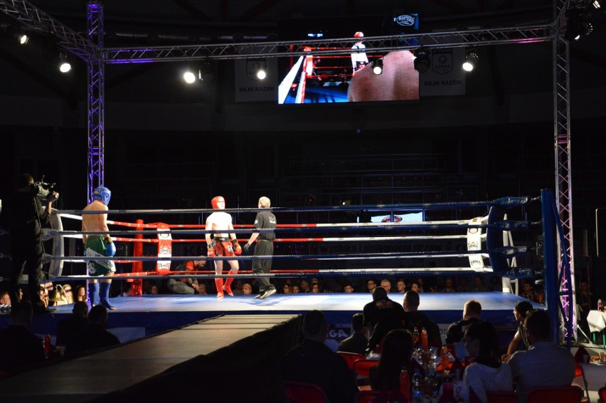 Duet Fight Night. Widowiskowa gala MMA i kickboxingu