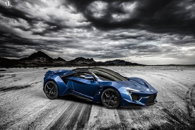 Jak deklaruje producent Fenyr SuperSport do 100 km/h przyspiesza 2,7 sekundy, a jego prędkość maksymalna nie zostala podana.Można się jednak spodziewać, że przekroczy 400 km/h / Fot. W Motors