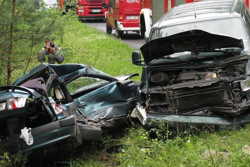 Zderzenie audi z volkswagenem kolo Lodzierzy w gminie...