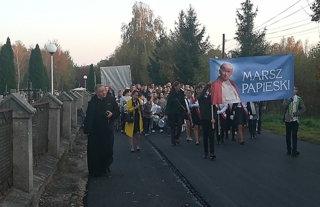 Marsz Papieski był jednocześnie otwarciem ścieżki „Śladami pamięci świętego Jana Pawła II