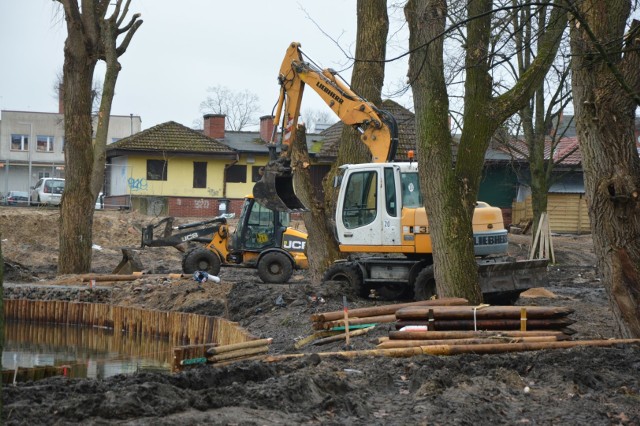 Ostatnio zaniepokojenie mieszkańców wzbudziły kolejne prace przy drzewostanie.