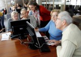 Mój reporter: Czy we Wrocławiu są zajęcia komputerowe dla seniorów?