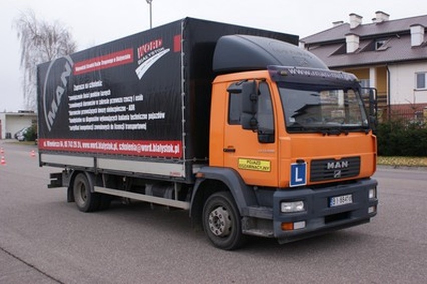 WORD Białystok sprzedaje pojazd ciężarowy MAN 12.220 4x2 LL