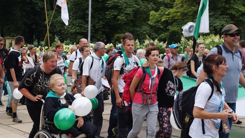 Pielgrzymka Sosnowiecka 25. raz dotarła na Jasną Górę! [ZDJĘCIA]