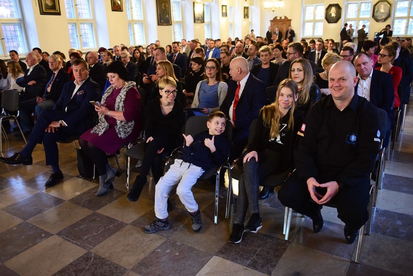 Gala Osobowość Roku 2017 w Toruniu. Zwycięzcy odebrali statuetki i nagrody