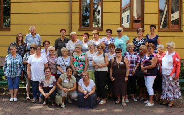Seniorzy z różnych grup z całego powiatu grójeckiego spotkali się w ośrodku Emaus pod Białobrzegami.