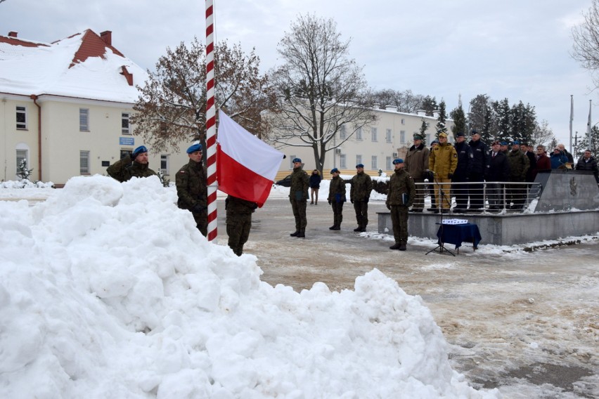 Na kieleckiej Bukówce upamiętniono żołnierzy poległych w misjach zagranicznych. "Oni już nie usiądą z rodziną do świątecznego stołu"