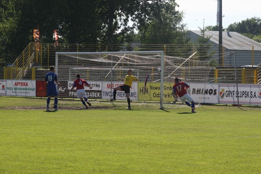 Gryf Slupsk - Rega Trzebiatów 4:2...