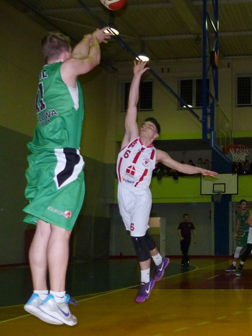 Tur Basket Bielsk Podlaski wygrał ze Stalą Stalowa Wola i...