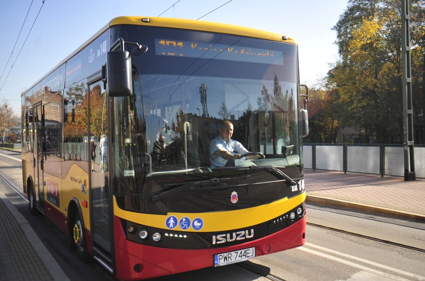 Kraków. MPK testuje malutki autobus Isuzu NovoCiti Life