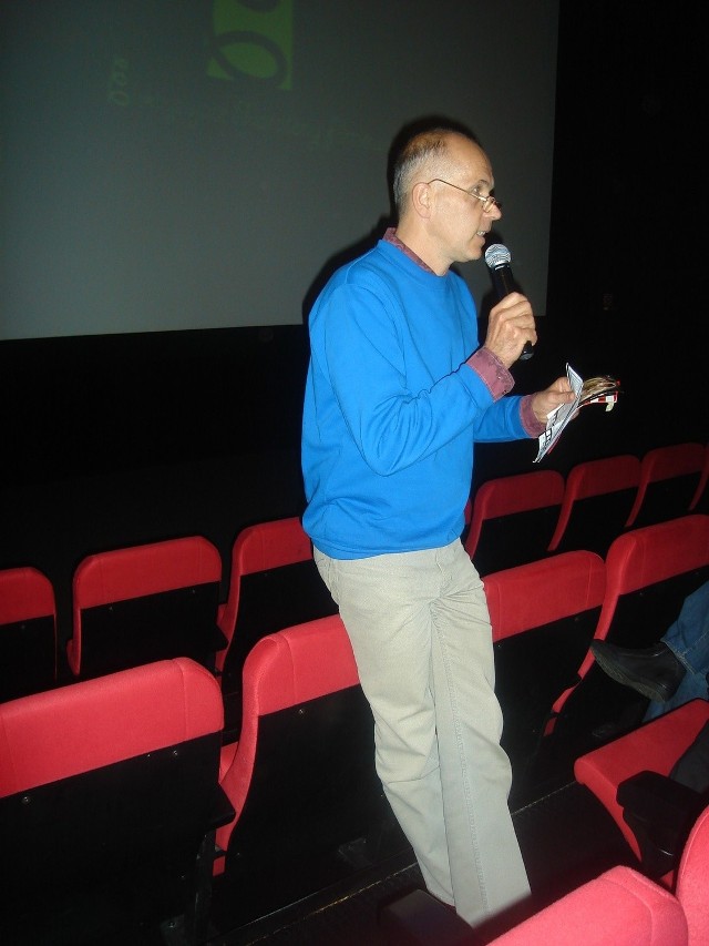 Leszek Sikora prezentując na maratonach filmy zaprasza też na Filmostradę