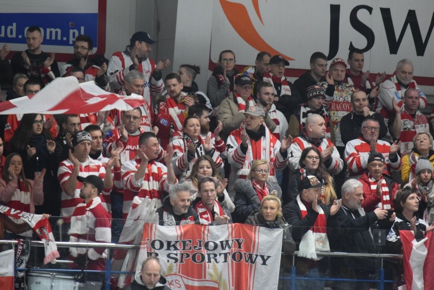 Kiedy będą otwarte stadiony sportowe? Kibice na trybunach -...