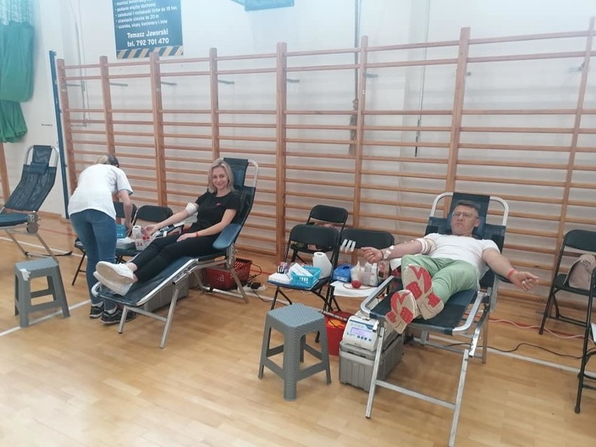 Ponad 22 litry krwi popłynęły we Włoszczowie. Kolejna akcja krwiodawstwa w Powiatowym Centrum Kulturalno-Rekreacyjnym (ZDJĘCIA)