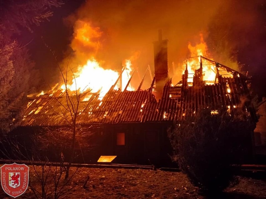 Pożar domu w gminie Polanów. Ogień strawił cały budynek...